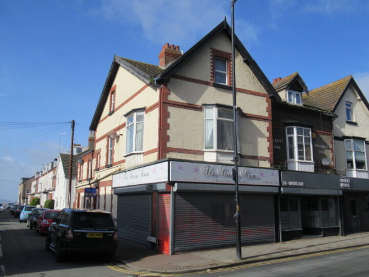 168 Banks Road & Flats 1 & 2, 2 Albert Road, West Kirby