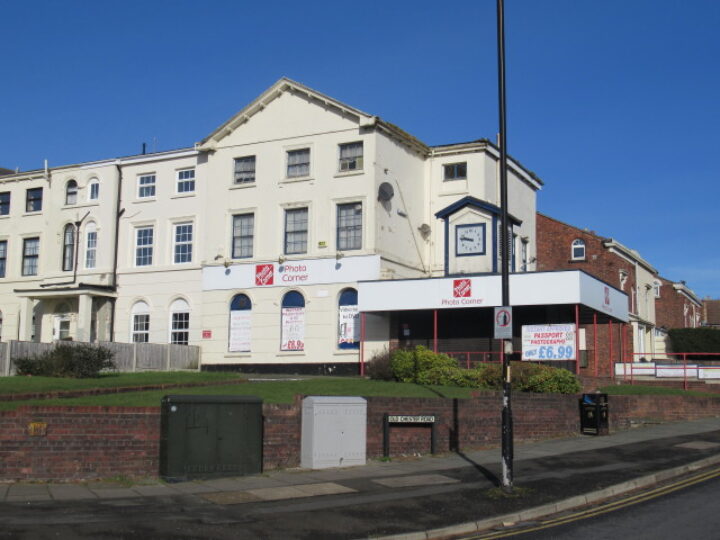 612 Old Chester Road, Wirral