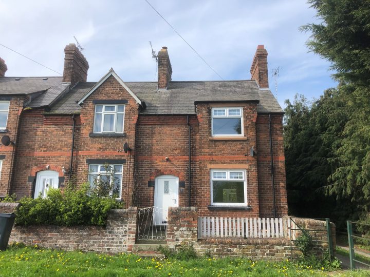 1 Paper Mill Cottages, Paper Mill Lane, Oakenholt