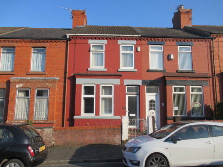 11 Erfurt Avenue, Bebington