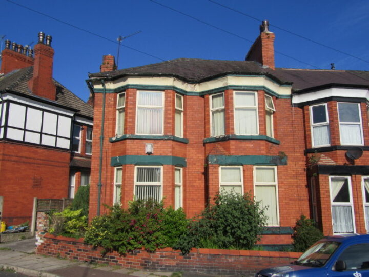 2 Easton Road, New Ferry