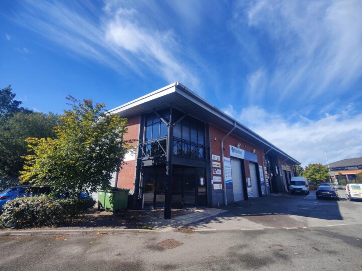 8 Egerton Court, Tower Road, Birkenhead